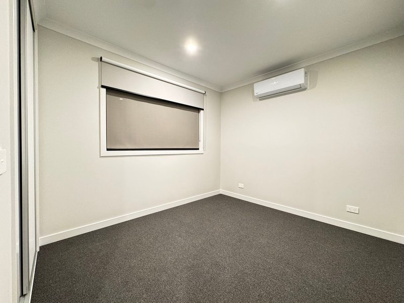 Photo - 1/88 Coleman Road, Wantirna South VIC 3152 - Image 9