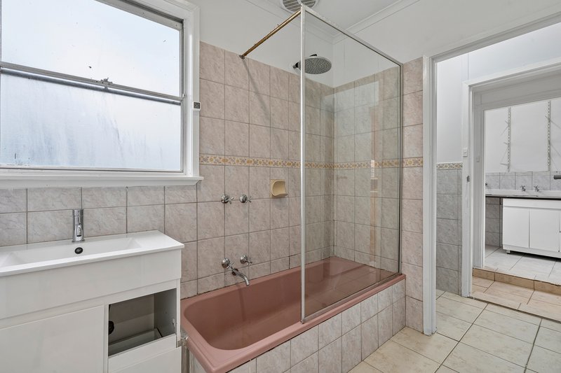 Photo - 188 Dallas Drive, Dallas VIC 3047 - Image 10