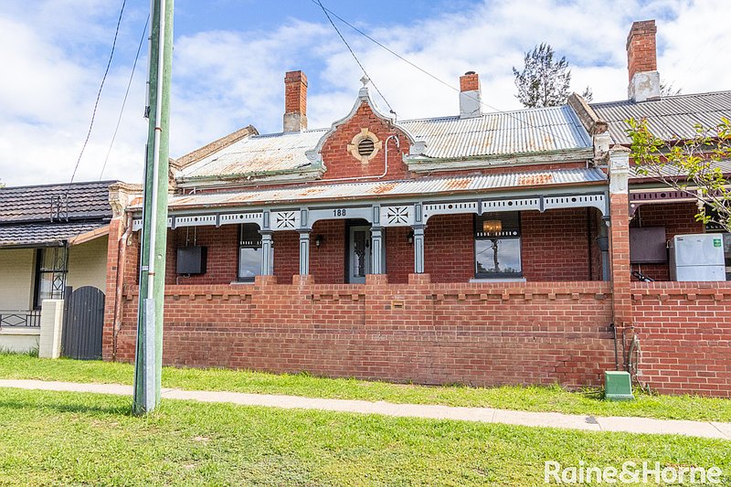 188 Durham Street, Bathurst NSW 2795