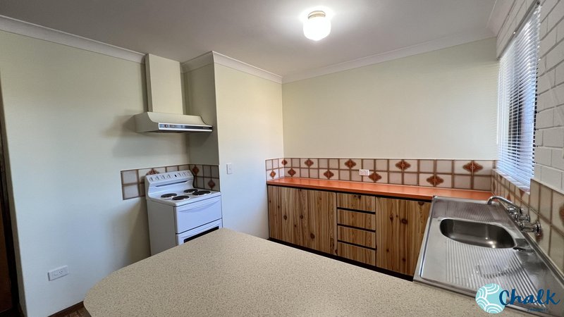 Photo - 18/8 Hefron Street, Rockingham WA 6168 - Image 2