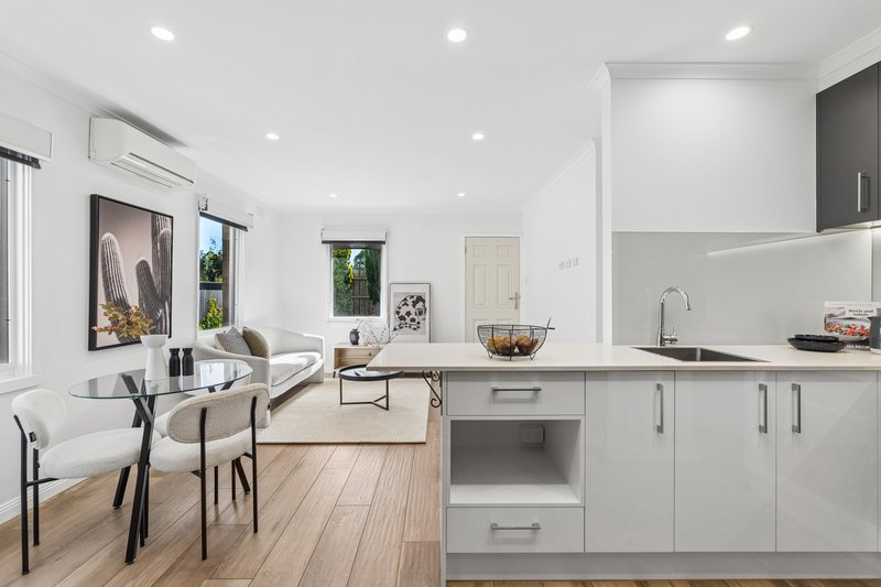 Photo - 1/88 Landells Road, Pascoe Vale VIC 3044 - Image 7