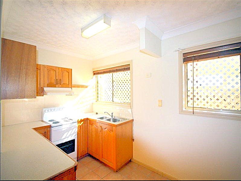 Photo - 1/88 Lawson Street, Morningside QLD 4170 - Image 5