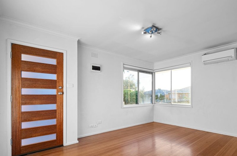 Photo - 1/88 Mcfadzean Avenue, Reservoir VIC 3073 - Image 4