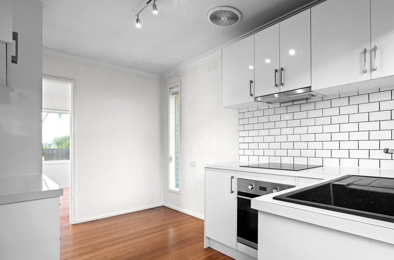 Photo - 1/88 Mcfadzean Avenue, Reservoir VIC 3073 - Image 7