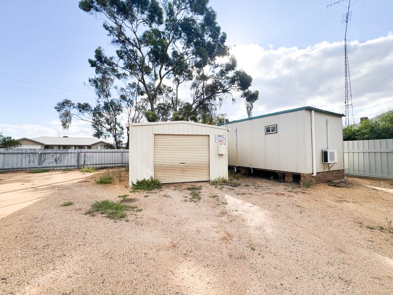 Photo - 188 Railway Road, West Wyalong NSW 2671 - Image 11