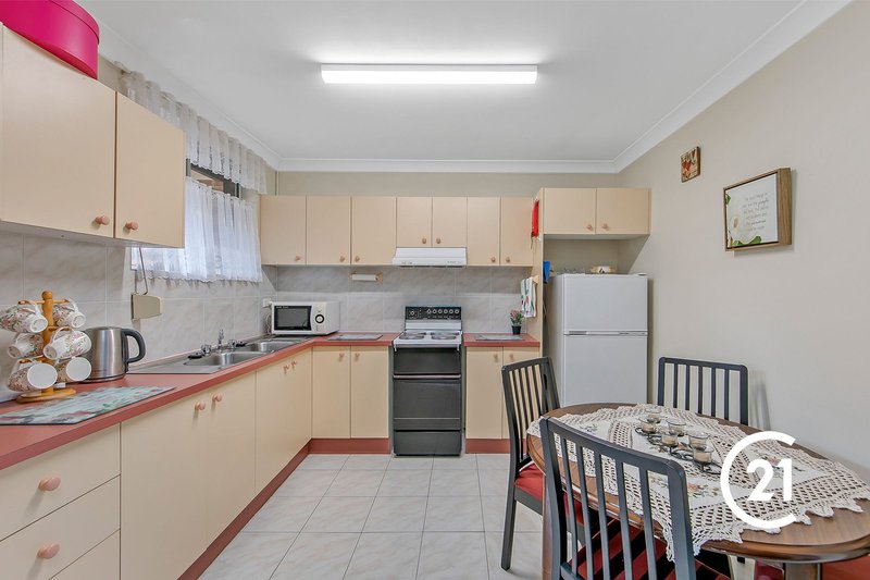 Photo - 1/88 Seven Hills Road South, Seven Hills NSW 2147 - Image 4