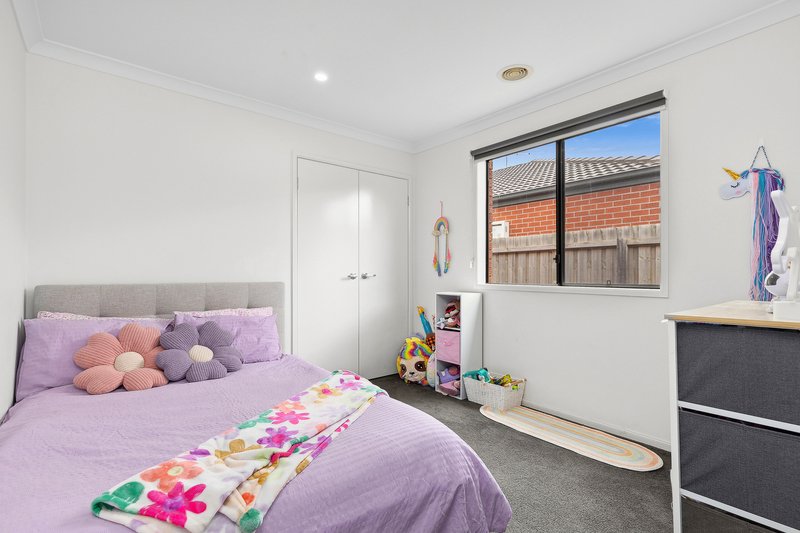 Photo - 188 Warralily Boulevard, Armstrong Creek VIC 3217 - Image 10