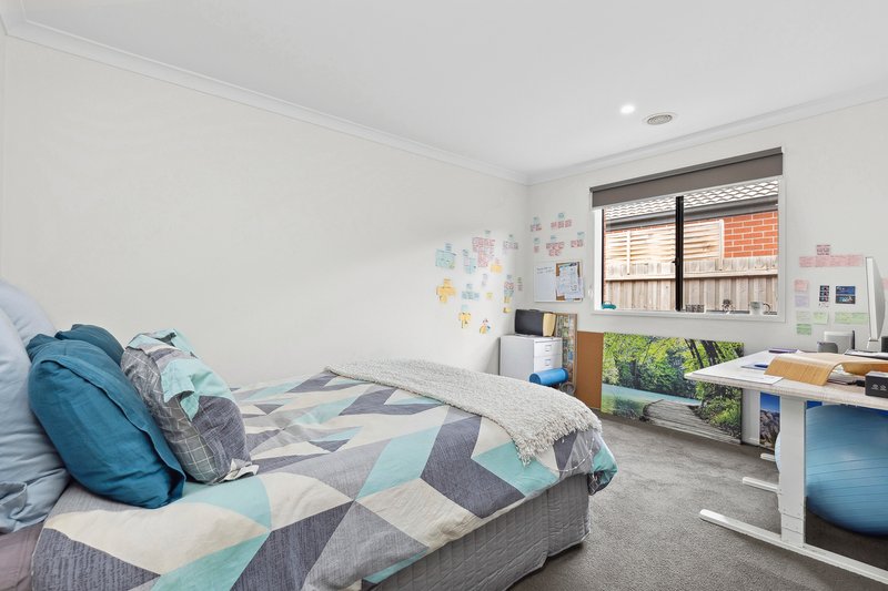 Photo - 188 Warralily Boulevard, Armstrong Creek VIC 3217 - Image 11