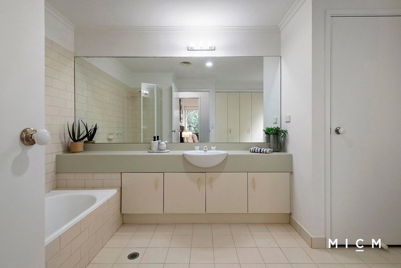 Photo - 1/88 Wells Street, Southbank VIC 3006 - Image 8