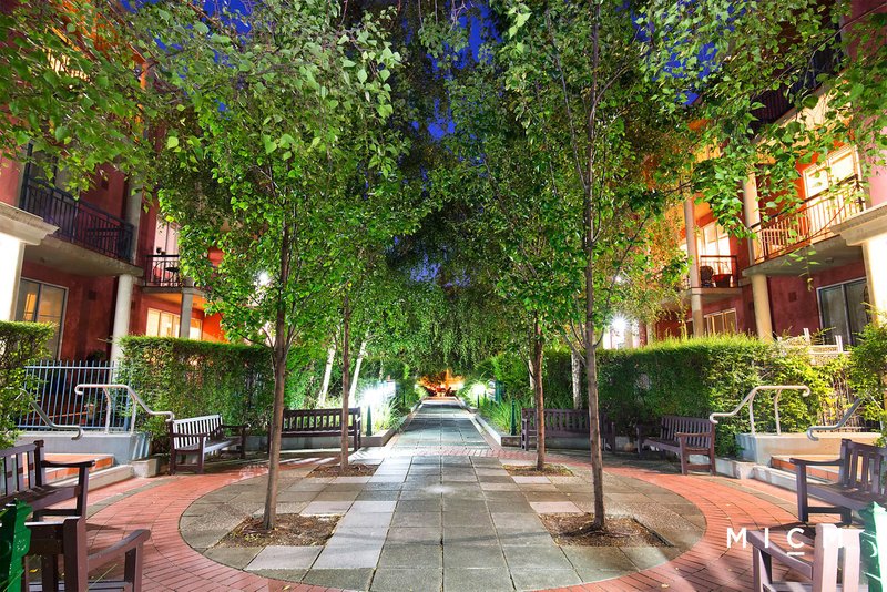 Photo - 1/88 Wells Street, Southbank VIC 3006 - Image 10