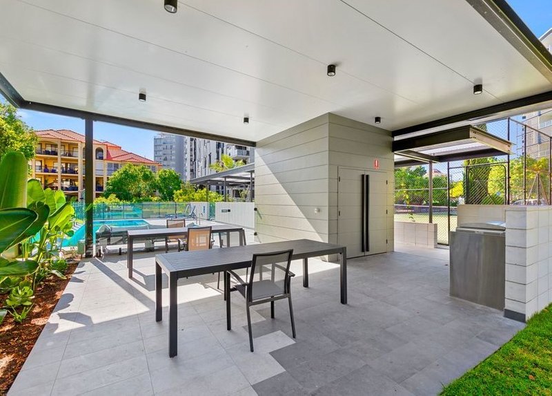 Photo - 18/83 O'Connell Street, Kangaroo Point QLD 4169 - Image 8