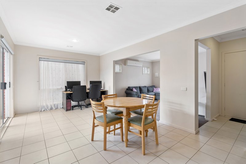 Photo - 1/883 Plenty Road, South Morang VIC 3752 - Image 6