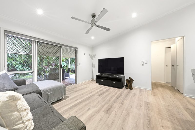Photo - 18/85 View Crescent, Arana Hills QLD 4054 - Image 2