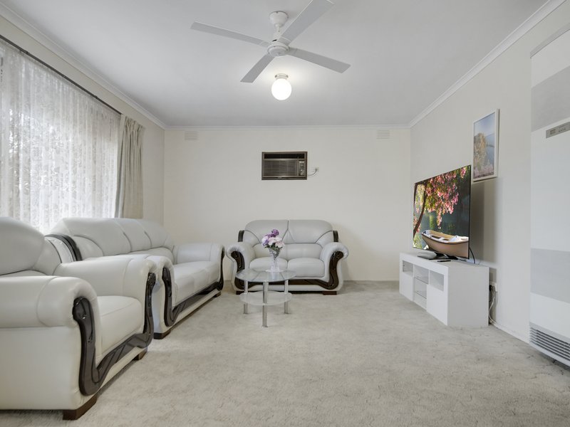 Photo - 189 Camms Road, Cranbourne VIC 3977 - Image 2