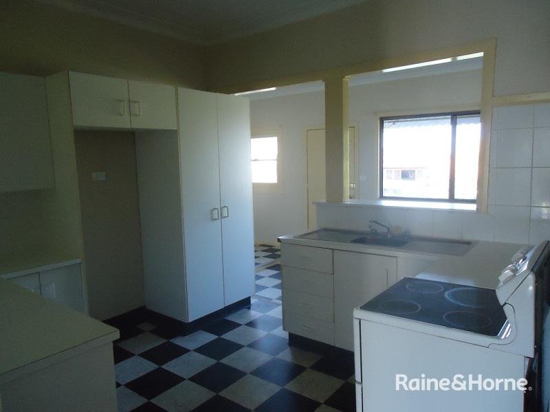 Photo - 189 Carthage Street, Tamworth NSW 2340 - Image 3