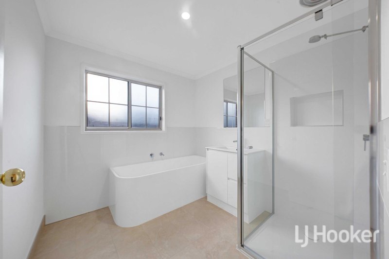 Photo - 189 Gisborne Road, Darley VIC 3340 - Image 4
