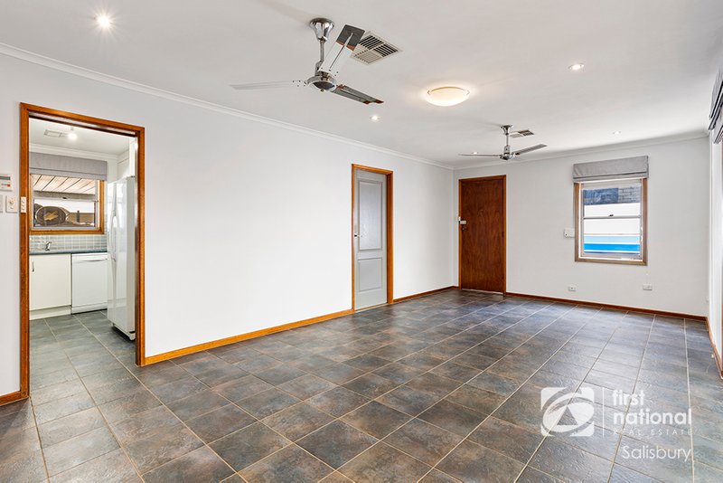 Photo - 189 Kings Road, Salisbury Downs SA 5108 - Image 7