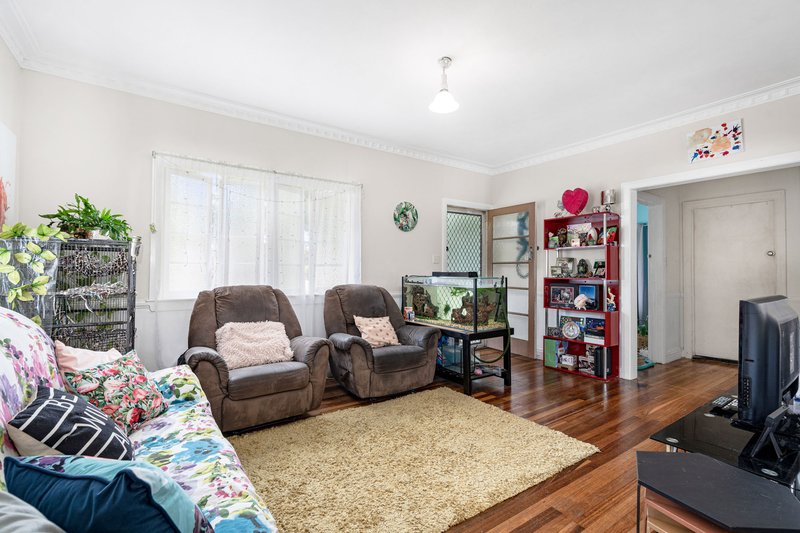 Photo - 189 Preston Road, Manly West QLD 4179 - Image 2