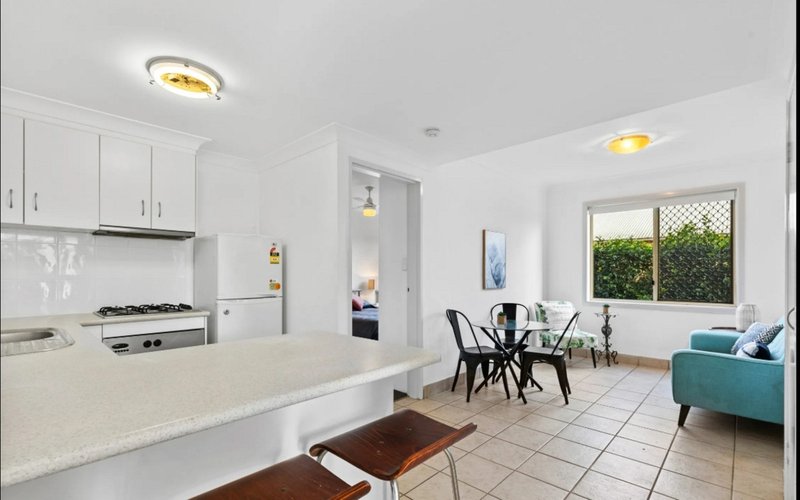 Photo - 18/9 Uniplaza Court, Kearneys Spring QLD 4350 - Image 5