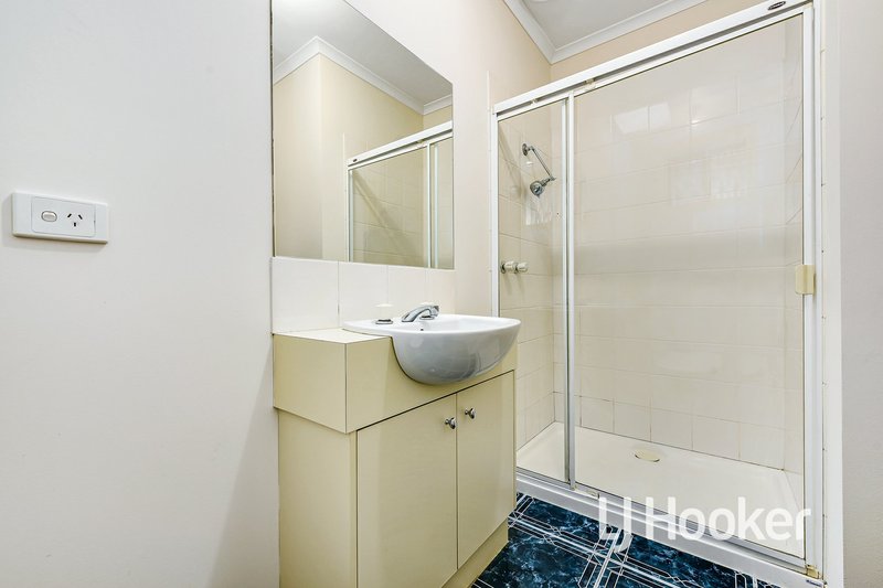 Photo - 18/96 Botanical Grove, Doveton VIC 3177 - Image 5