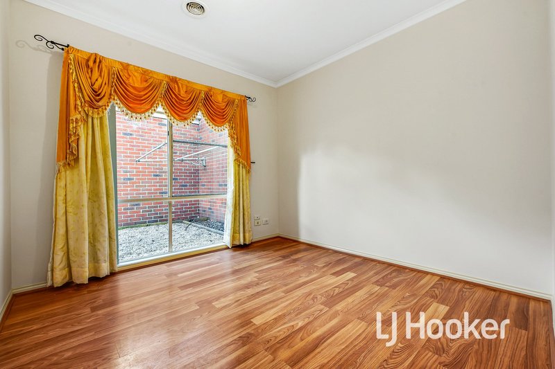 Photo - 18/96 Botanical Grove, Doveton VIC 3177 - Image 11