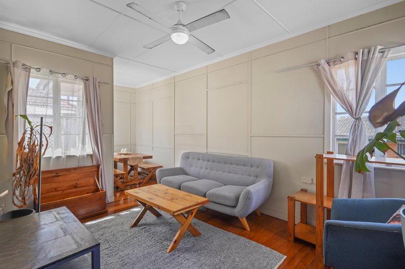 Photo - 189a Old Cleveland Road, Coorparoo QLD 4151 - Image 1