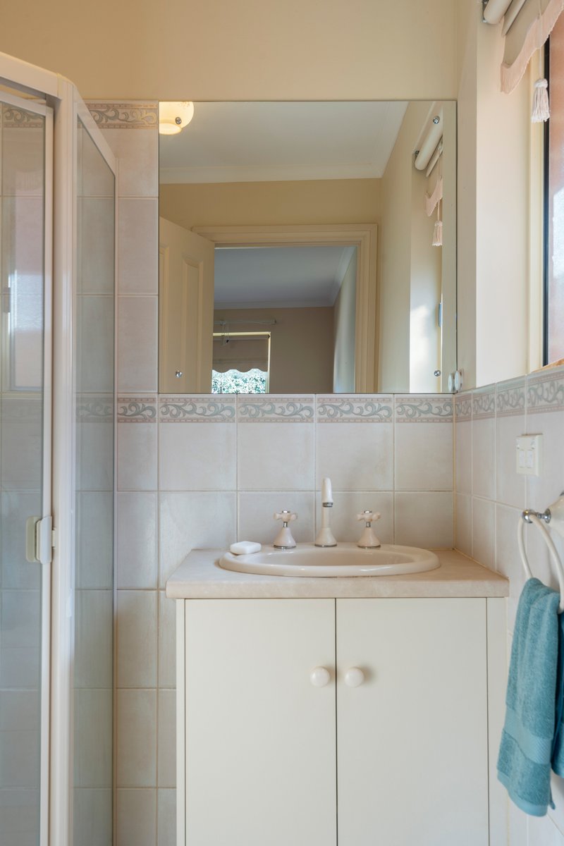 Photo - 18A Athol Avenue, Tranmere SA 5073 - Image 5