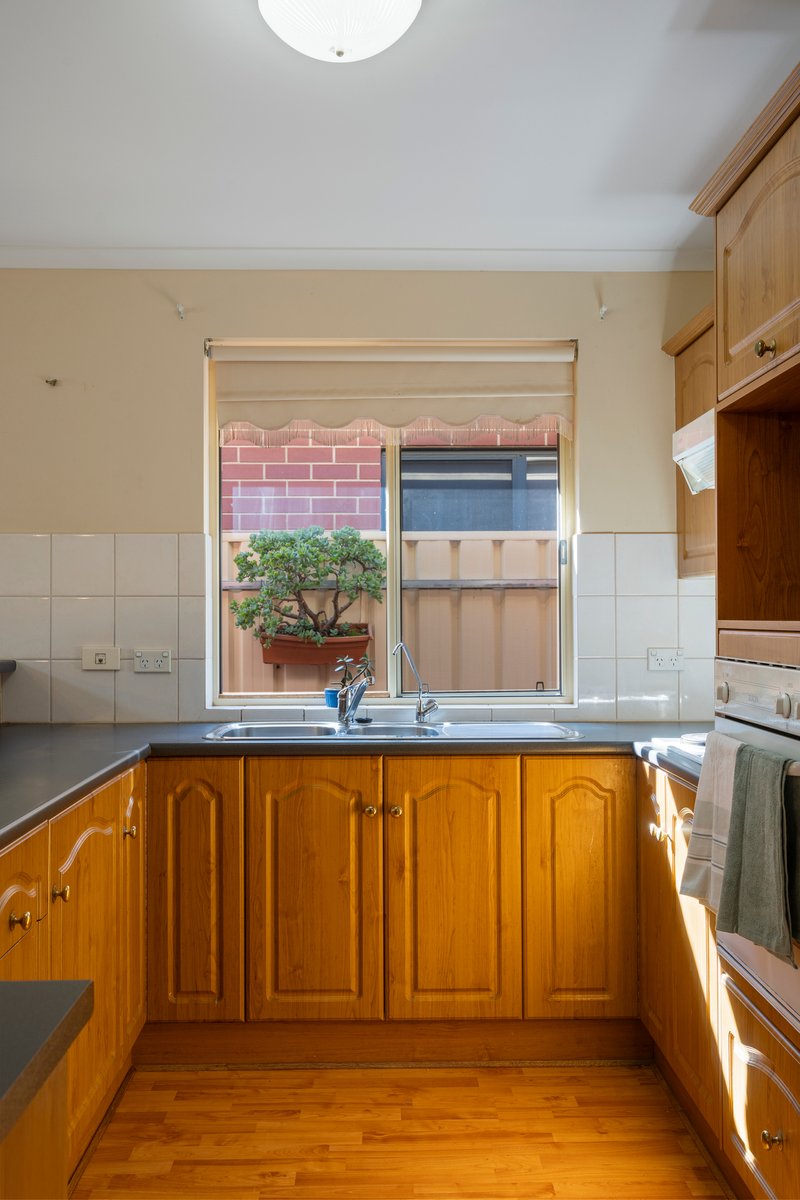 Photo - 18A Athol Avenue, Tranmere SA 5073 - Image 15