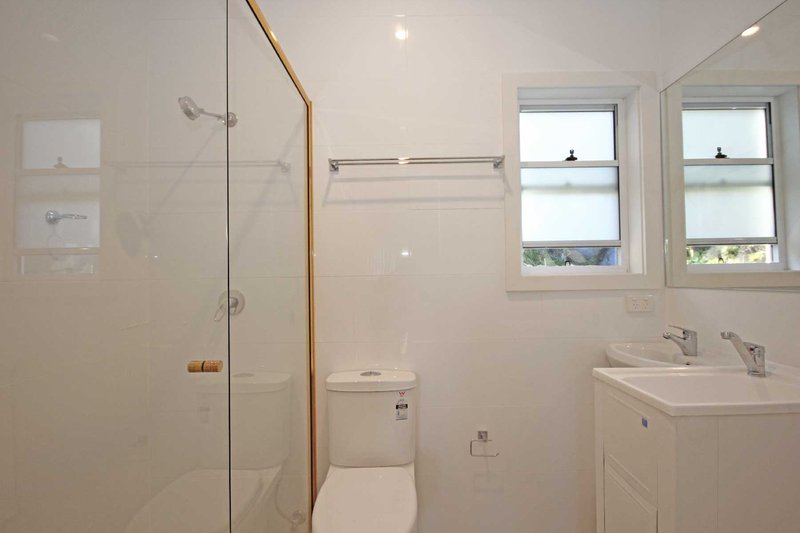 Photo - 18a Bix Road, Dee Why NSW 2099 - Image 6