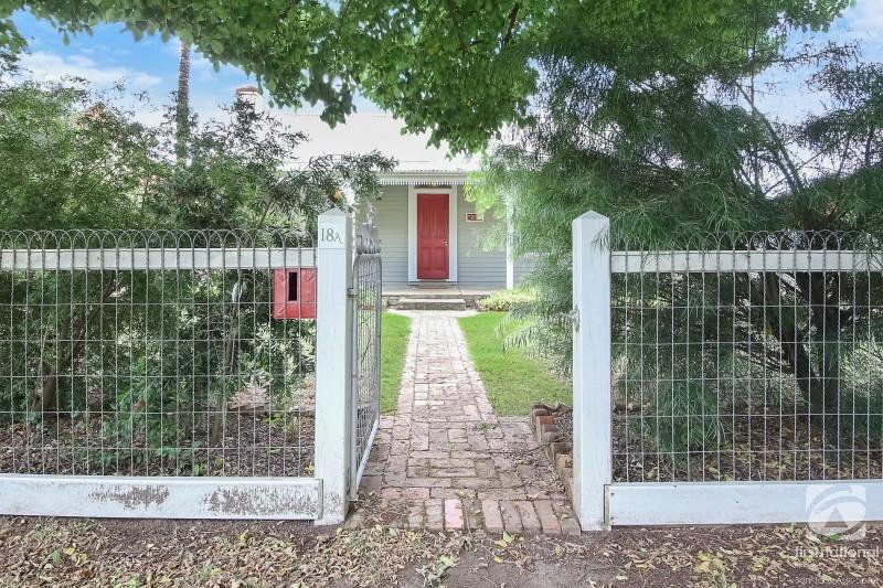 Photo - 18a Bridge Road, Beechworth VIC 3747 - Image 19