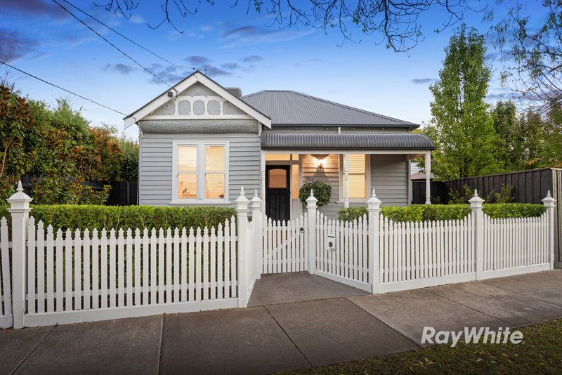 Photo - 18A Carlisle Crescent, Hughesdale VIC 3166 - Image 1