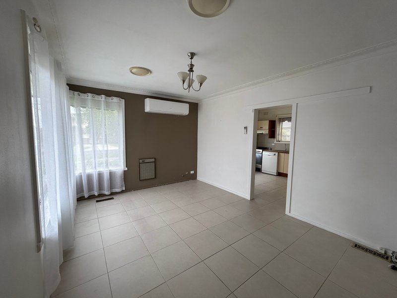 Photo - 1/8A Danin Street, Pascoe Vale VIC 3044 - Image 4
