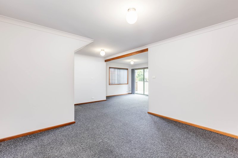 Photo - 18A Decora Crescent, Warabrook NSW 2304 - Image 4