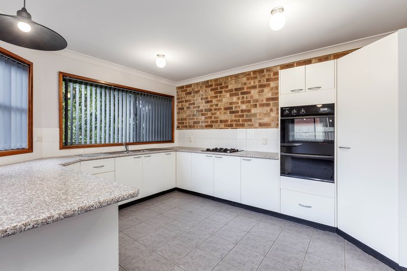 Photo - 18A Decora Crescent, Warabrook NSW 2304 - Image 7