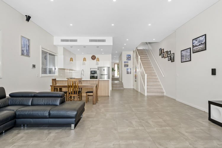 Photo - 18A Edgeware Road, Prospect NSW 2148 - Image 3