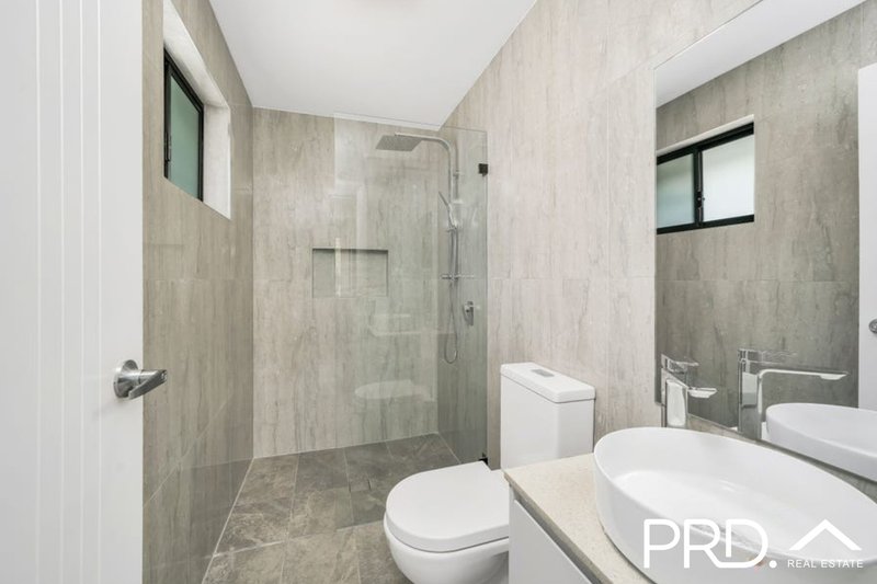 Photo - 18a Fieldhouse Circuit, Campbelltown NSW 2560 - Image 6