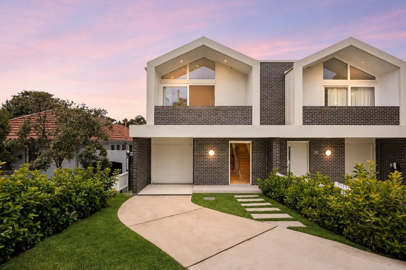Photo - 18A Fromelles Avenue, Seaforth NSW 2092 - Image 1