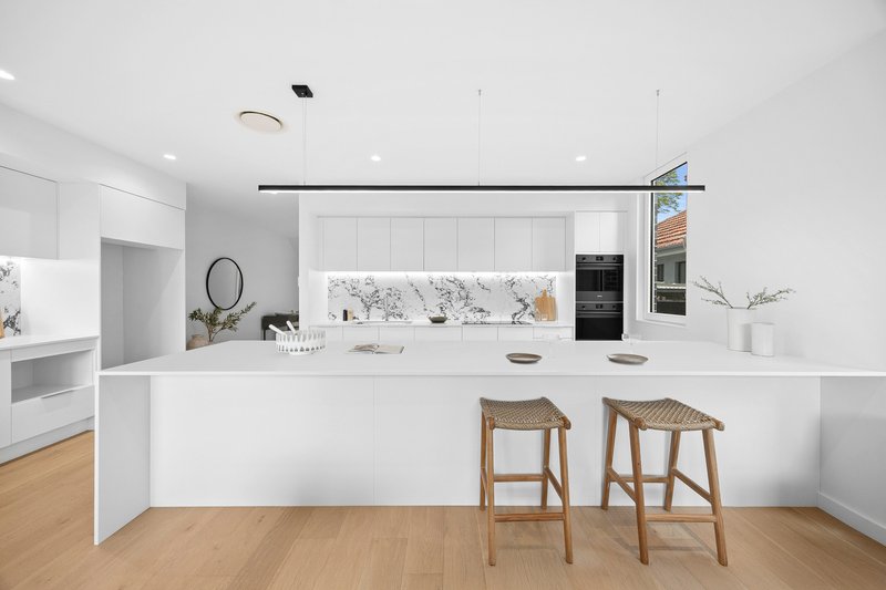 Photo - 18A Fromelles Avenue, Seaforth NSW 2092 - Image 3