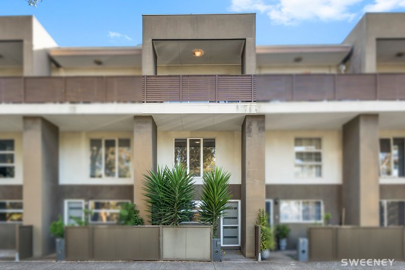 18A Honolulu Drive, Point Cook VIC 3030