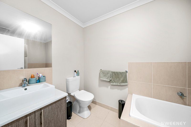 Photo - 18A Honolulu Drive, Point Cook VIC 3030 - Image 7