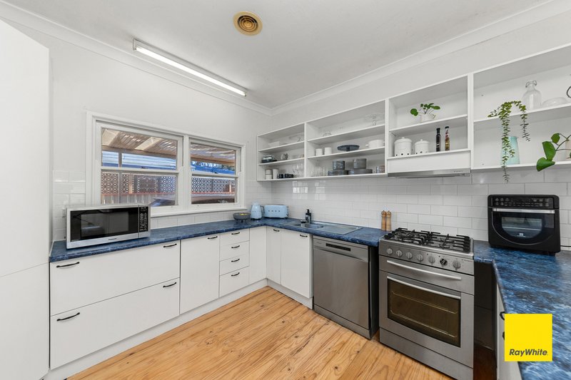 Photo - 18A King Street, Bungendore NSW 2621 - Image 3
