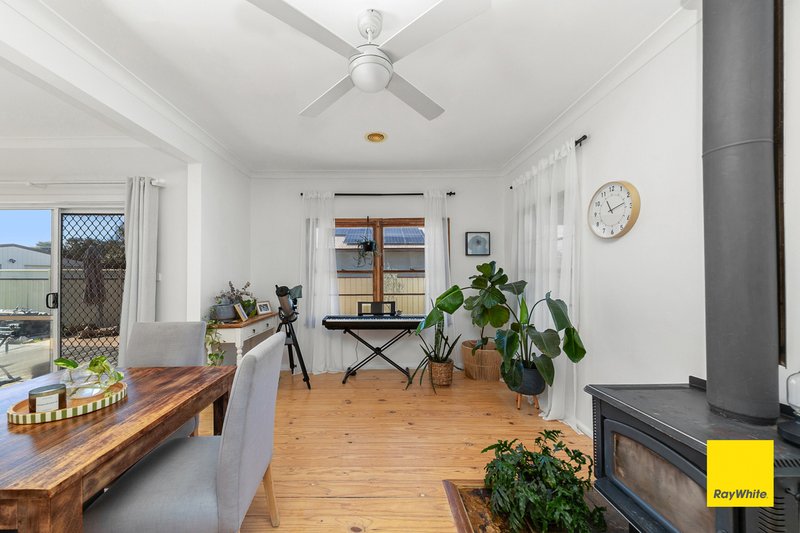 Photo - 18A King Street, Bungendore NSW 2621 - Image 4