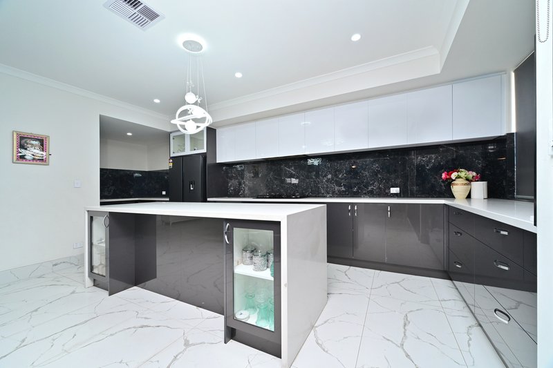 Photo - 18A Kobelke Street, Dianella WA 6059 - Image 11