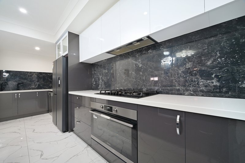 Photo - 18A Kobelke Street, Dianella WA 6059 - Image 12