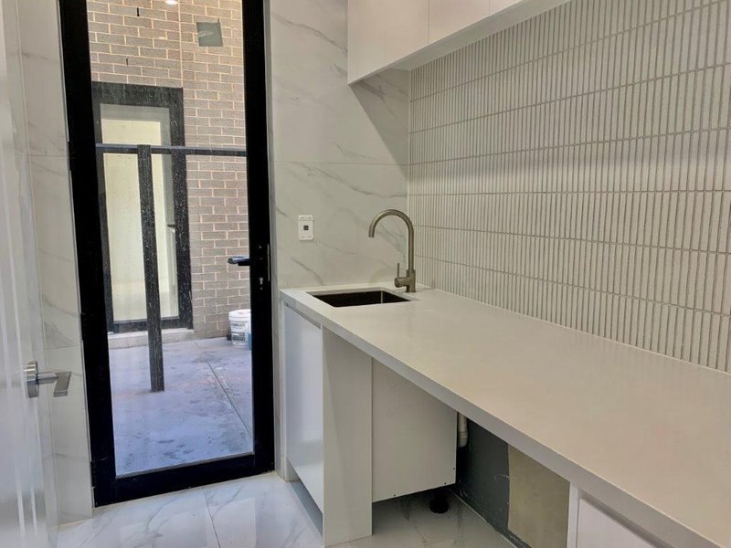 Photo - 18A Landon Street, Fairfield East NSW 2165 - Image 11