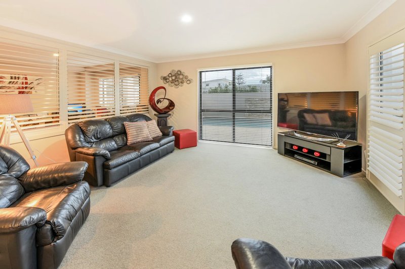 Photo - 18A Lavarack Crescent, Buderim QLD 4556 - Image 5