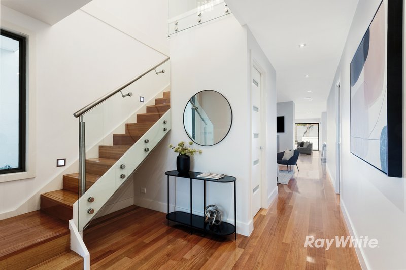 Photo - 18A Lawson Street, Bentleigh VIC 3204 - Image 8