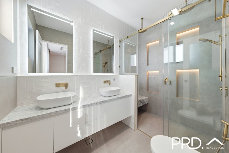 Photo - 18a Lochinvar Road, Revesby NSW 2212 - Image 12