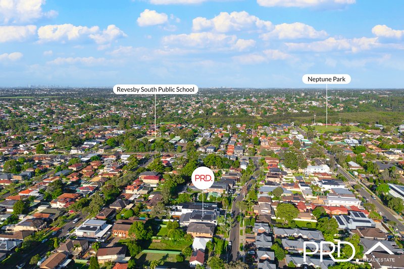 Photo - 18a Lochinvar Road, Revesby NSW 2212 - Image 18