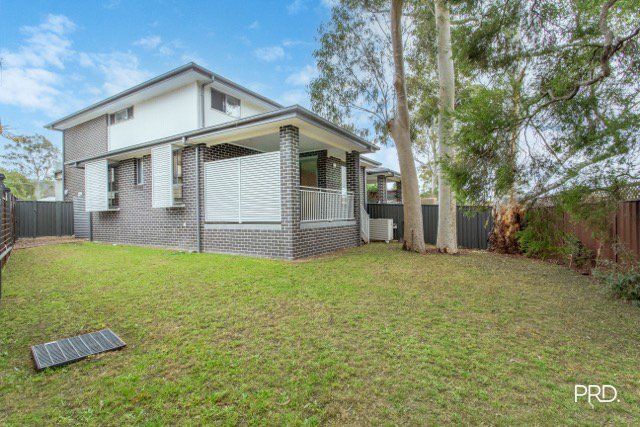 Photo - 18a Martin Street, Emu Plains NSW 2750 - Image 2